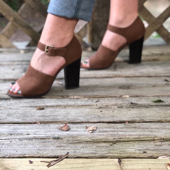 Suede open-toe block heels - Picture 5 of 5